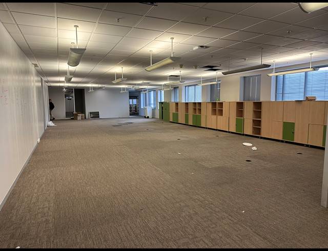 1,295M² OFFICE TO LET IN SANDTON CENTRAL